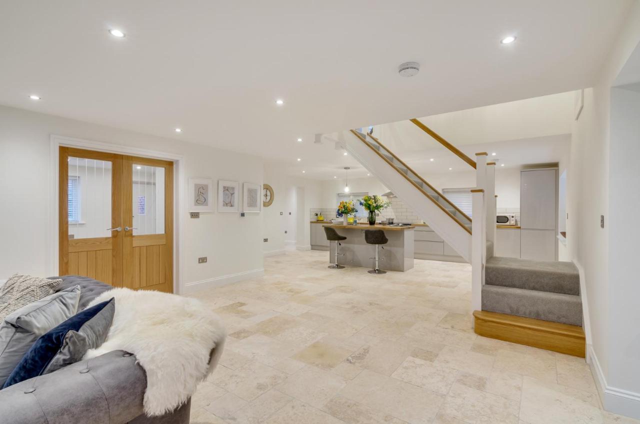 Spacious 6-Bed Home, Near The Norfolk Broads 클립스비 외부 사진