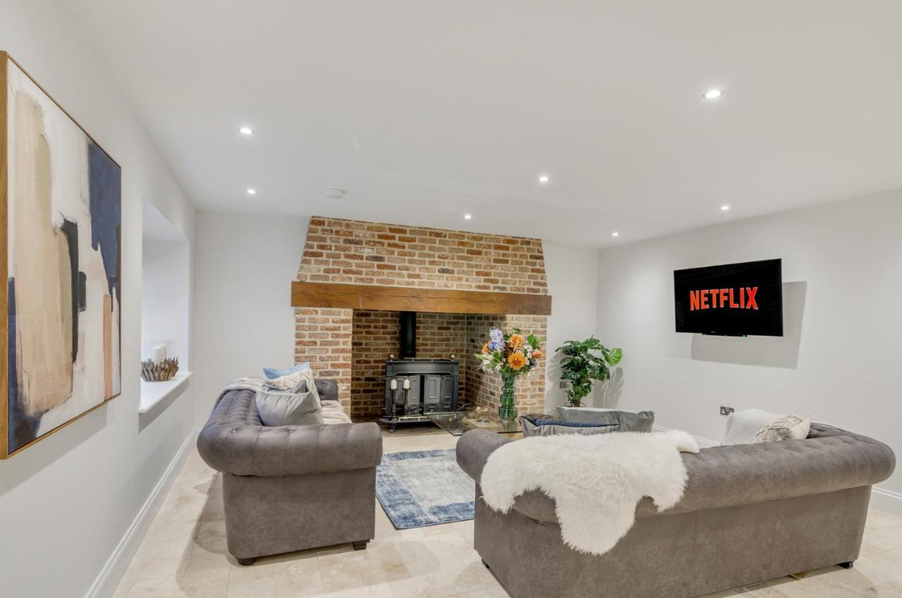 Spacious 6-Bed Home, Near The Norfolk Broads 클립스비 외부 사진