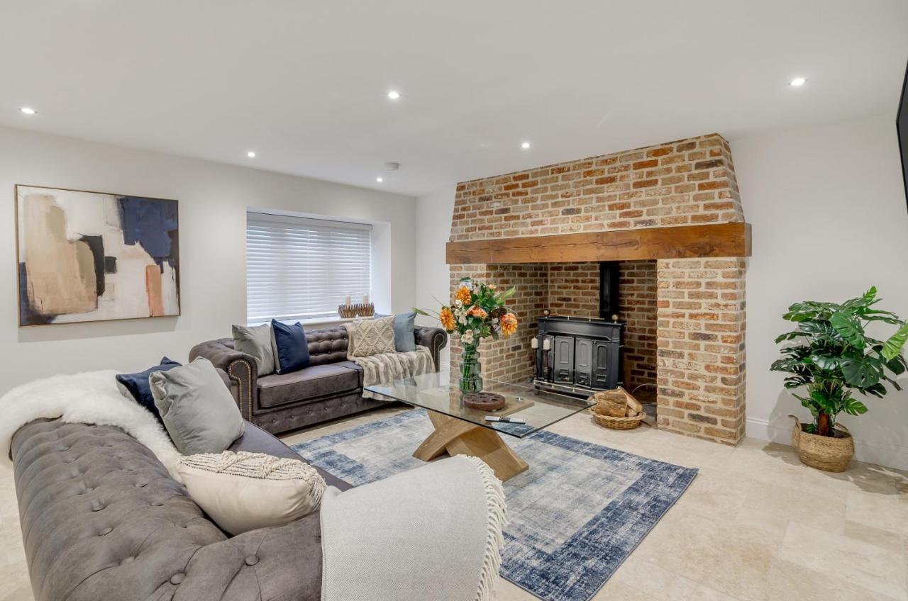 Spacious 6-Bed Home, Near The Norfolk Broads 클립스비 외부 사진