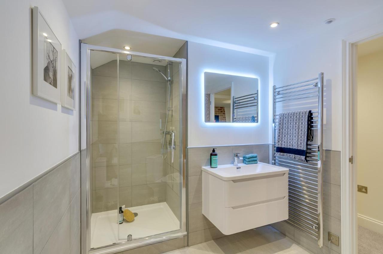 Spacious 6-Bed Home, Near The Norfolk Broads 클립스비 외부 사진