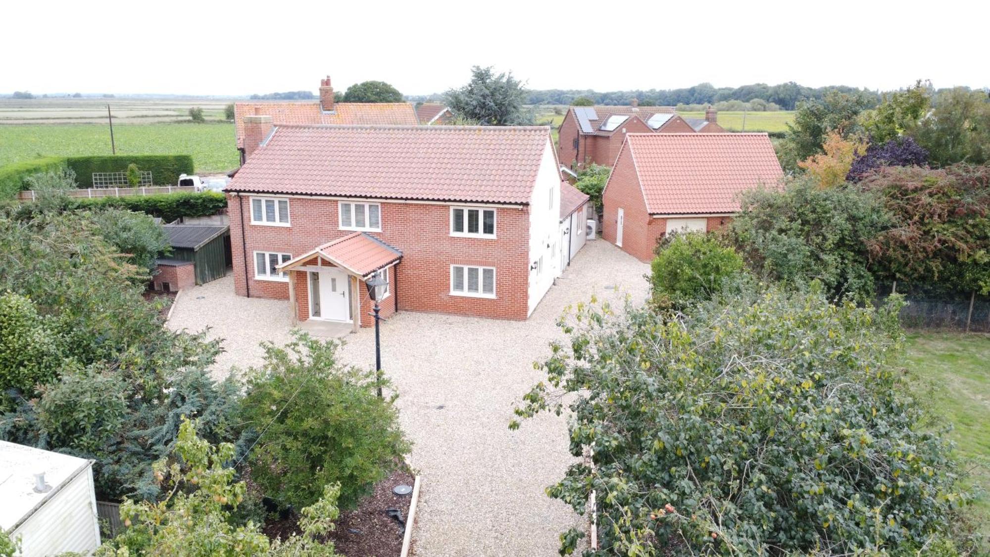 Spacious 6-Bed Home, Near The Norfolk Broads 클립스비 외부 사진